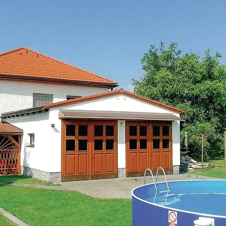 Prázdninový dům Four Bedroom Holiday In Kremze