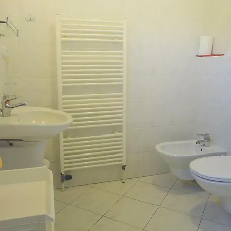 Four Bedroom Holiday In Prázdninový dům Kremze
